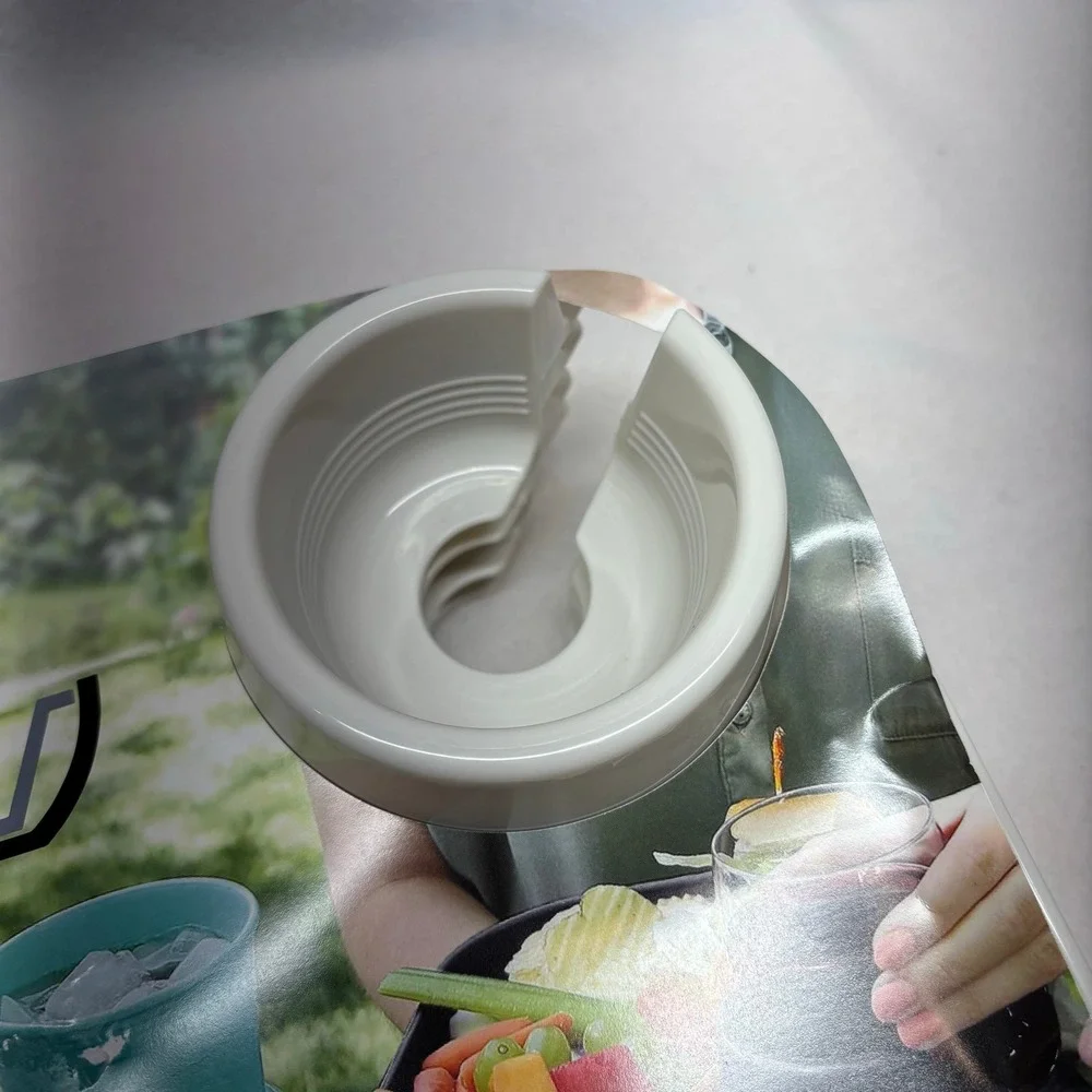 Fancy Panz Party Plates - Cream - Brand New PACK‎ OF 4